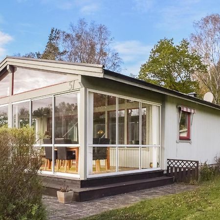 Gorgeous Home In Munka-Ljungby With Kitchen Exteriér fotografie