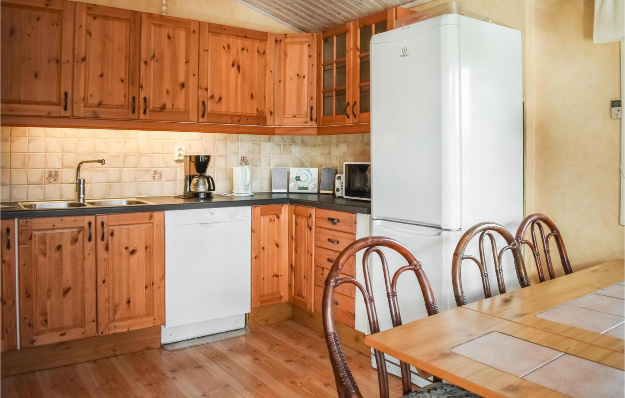 Gorgeous Home In Munka-Ljungby With Kitchen Exteriér fotografie